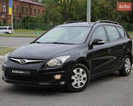 Чорний Хендай i30, об'ємом двигуна 1.59 л та пробігом 177 тис. км за 8300 $, фото 1 на Automoto.ua
