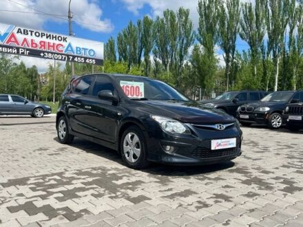 Чорний Хендай i30, об'ємом двигуна 0.14 л та пробігом 189 тис. км за 6500 $, фото 1 на Automoto.ua