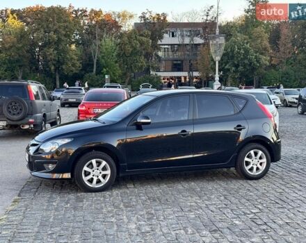 Черный Хендай i30, объемом двигателя 1.6 л и пробегом 237 тыс. км за 6900 $, фото 1 на Automoto.ua