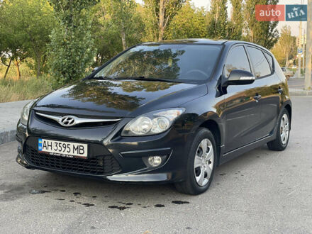 Хендай i30 2011 в Николаеве на Automoto.ua Черный Хендай i30, объемом двигателя 1.58 л и пробегом 245 тыс. км за 5999 $, фото 1 на Automoto.ua