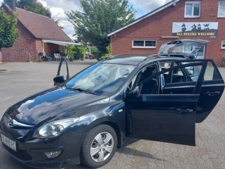 Черный Хендай i30, объемом двигателя 1.4 л и пробегом 222 тыс. км за 5800 $, фото 1 на Automoto.ua