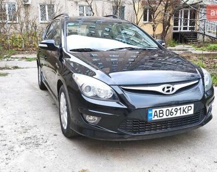Черный Хендай i30, объемом двигателя 1.4 л и пробегом 275 тыс. км за 6000 $, фото 1 на Automoto.ua
