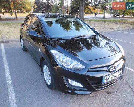 Чорний Хендай i30, об'ємом двигуна 1.6 л та пробігом 100 тис. км за 9900 $, фото 1 на Automoto.ua