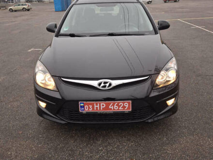 Черный Хендай i30, объемом двигателя 1.4 л и пробегом 209 тыс. км за 6850 $, фото 1 на Automoto.ua