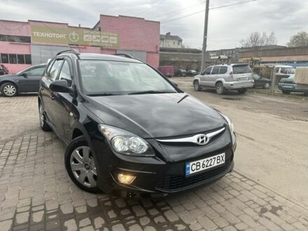 Чорний Хендай i30, об'ємом двигуна 1.6 л та пробігом 175 тис. км за 7500 $, фото 1 на Automoto.ua