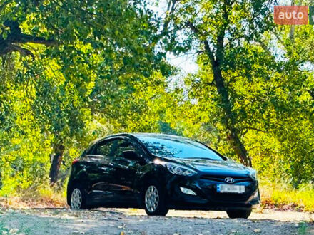 Хендай i30 2012 в Запорожье на Automoto.ua Черный Хендай i30, объемом двигателя 1.59 л и пробегом 112 тыс. км за 8950 $, фото 1 на Automoto.ua