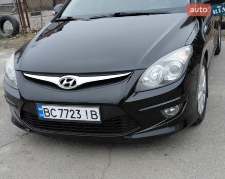 Черный Хендай i30, объемом двигателя 1.58 л и пробегом 221 тыс. км за 6200 $, фото 1 на Automoto.ua