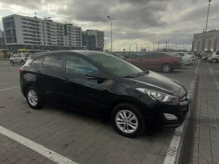 Хендай i30 2014 у Львові на Automoto.ua Чорний Хендай i30, об'ємом двигуна 0 л та пробігом 350 тис. км за 8700 $, фото 1 на Automoto.ua