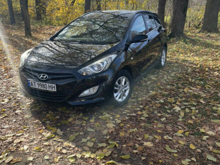 Черный Хендай i30, объемом двигателя 1.58 л и пробегом 290 тыс. км за 10800 $, фото 1 на Automoto.ua