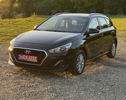 Черный Хендай i30, объемом двигателя 1.6 л и пробегом 221 тыс. км за 11999 $, фото 1 на Automoto.ua