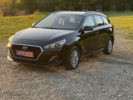 Черный Хендай i30, объемом двигателя 1.59 л и пробегом 228 тыс. км за 12300 $, фото 1 на Automoto.ua