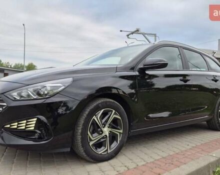 Черный Хендай i30, объемом двигателя 1.6 л и пробегом 197 тыс. км за 15650 $, фото 1 на Automoto.ua