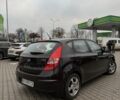 Фиолетовый Хендай i30, объемом двигателя 1.4 л и пробегом 180 тыс. км за 4650 $, фото 4 на Automoto.ua
