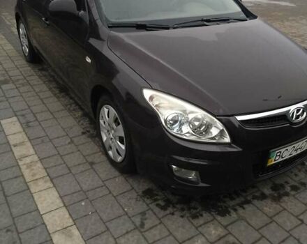 Коричневый Хендай i30, объемом двигателя 1.4 л и пробегом 262 тыс. км за 5500 $, фото 1 на Automoto.ua