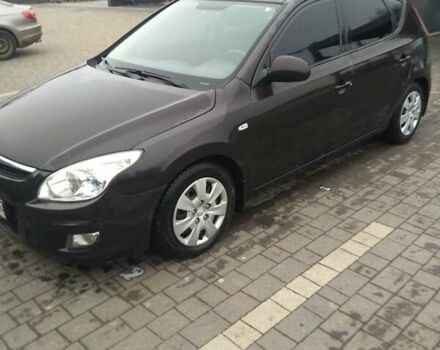 Коричневый Хендай i30, объемом двигателя 1.4 л и пробегом 262 тыс. км за 5500 $, фото 6 на Automoto.ua