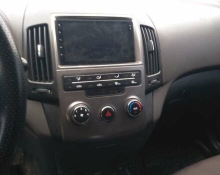 Коричневый Хендай i30, объемом двигателя 1.4 л и пробегом 262 тыс. км за 5500 $, фото 8 на Automoto.ua