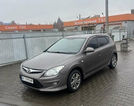 Коричневый Хендай i30, объемом двигателя 1.4 л и пробегом 245 тыс. км за 6100 $, фото 2 на Automoto.ua