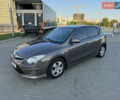 Коричневый Хендай i30, объемом двигателя 1.58 л и пробегом 250 тыс. км за 6400 $, фото 1 на Automoto.ua