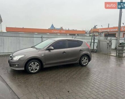 Коричневый Хендай i30, объемом двигателя 1.4 л и пробегом 245 тыс. км за 6100 $, фото 8 на Automoto.ua