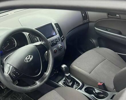 Коричневый Хендай i30, объемом двигателя 1.4 л и пробегом 245 тыс. км за 6100 $, фото 15 на Automoto.ua