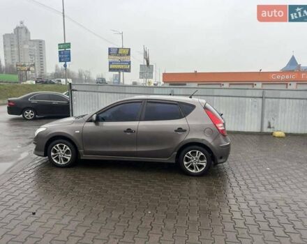 Коричневый Хендай i30, объемом двигателя 1.4 л и пробегом 245 тыс. км за 6100 $, фото 7 на Automoto.ua