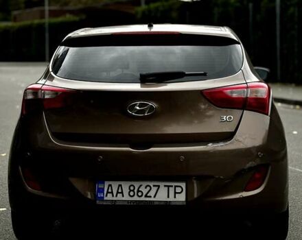 Коричневий Хендай i30, об'ємом двигуна 1.58 л та пробігом 184 тис. км за 9500 $, фото 8 на Automoto.ua