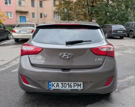 Коричневий Хендай i30, об'ємом двигуна 1.4 л та пробігом 293 тис. км за 6900 $, фото 3 на Automoto.ua
