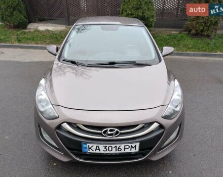 Коричневый Хендай i30, объемом двигателя 1.4 л и пробегом 293 тыс. км за 6600 $, фото 10 на Automoto.ua
