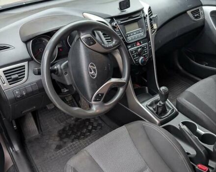 Коричневий Хендай i30, об'ємом двигуна 1.4 л та пробігом 293 тис. км за 6900 $, фото 7 на Automoto.ua