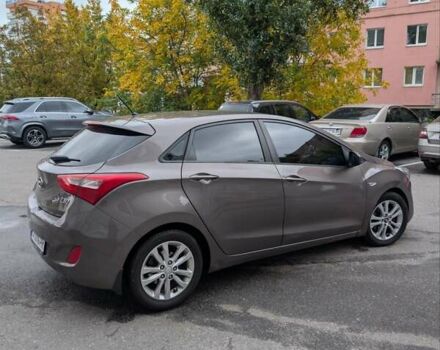 Коричневий Хендай i30, об'ємом двигуна 1.4 л та пробігом 293 тис. км за 6900 $, фото 4 на Automoto.ua