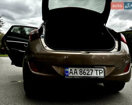 Коричневий Хендай i30, об'ємом двигуна 1.58 л та пробігом 184 тис. км за 9500 $, фото 38 на Automoto.ua