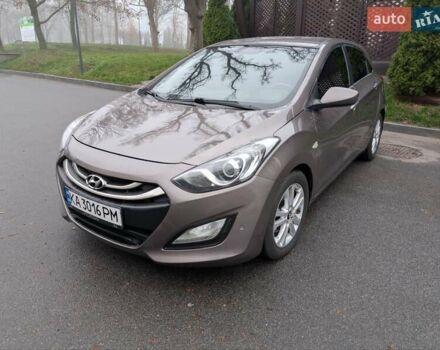 Коричневый Хендай i30, объемом двигателя 1.4 л и пробегом 293 тыс. км за 6600 $, фото 1 на Automoto.ua