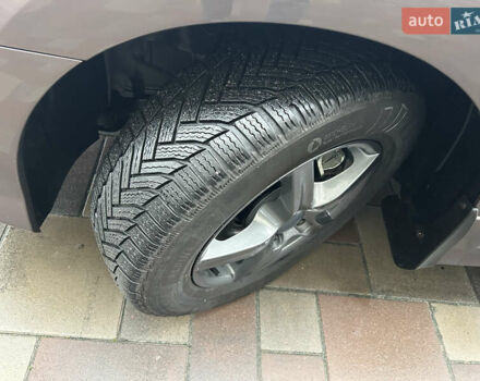 Коричневый Хендай i30, объемом двигателя 1.6 л и пробегом 107 тыс. км за 9750 $, фото 11 на Automoto.ua