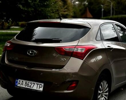 Коричневий Хендай i30, об'ємом двигуна 1.58 л та пробігом 184 тис. км за 9500 $, фото 3 на Automoto.ua