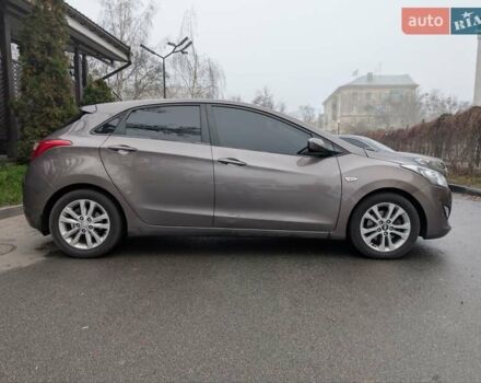 Коричневый Хендай i30, объемом двигателя 1.4 л и пробегом 293 тыс. км за 6600 $, фото 8 на Automoto.ua
