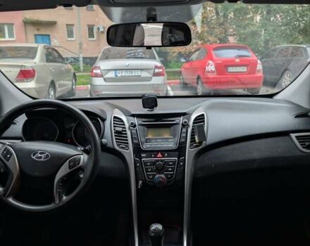 Коричневий Хендай i30, об'ємом двигуна 1.4 л та пробігом 293 тис. км за 6900 $, фото 10 на Automoto.ua