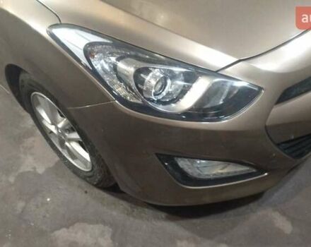 Коричневий Хендай i30, об'ємом двигуна 1.59 л та пробігом 146 тис. км за 11500 $, фото 19 на Automoto.ua