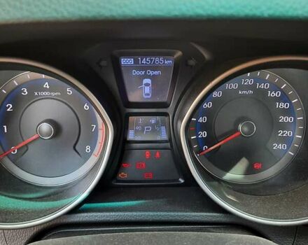 Коричневий Хендай i30, об'ємом двигуна 1.59 л та пробігом 146 тис. км за 11500 $, фото 15 на Automoto.ua