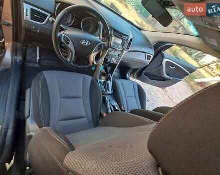 Коричневий Хендай i30, об'ємом двигуна 1.59 л та пробігом 146 тис. км за 11500 $, фото 12 на Automoto.ua
