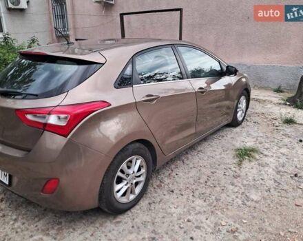 Коричневий Хендай i30, об'ємом двигуна 1.59 л та пробігом 146 тис. км за 11500 $, фото 4 на Automoto.ua