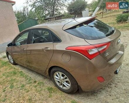 Коричневий Хендай i30, об'ємом двигуна 1.59 л та пробігом 146 тис. км за 11500 $, фото 5 на Automoto.ua