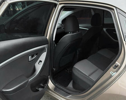 Коричневый Хендай i30, объемом двигателя 1.6 л и пробегом 155 тыс. км за 10500 $, фото 13 на Automoto.ua