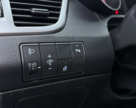 Коричневый Хендай i30, объемом двигателя 1.6 л и пробегом 155 тыс. км за 10500 $, фото 9 на Automoto.ua