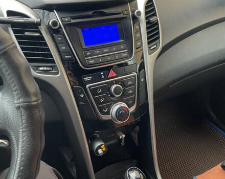 Коричневый Хендай i30, объемом двигателя 1.6 л и пробегом 119 тыс. км за 12950 $, фото 2 на Automoto.ua