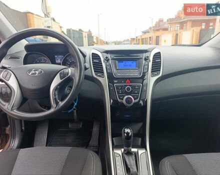 Коричневый Хендай i30, объемом двигателя 1.58 л и пробегом 56 тыс. км за 13650 $, фото 10 на Automoto.ua