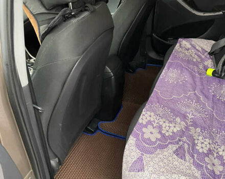 Коричневый Хендай i30, объемом двигателя 1.6 л и пробегом 119 тыс. км за 12950 $, фото 14 на Automoto.ua