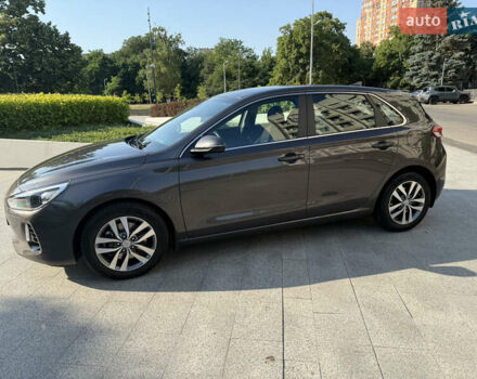 Коричневий Хендай i30, об'ємом двигуна 1.59 л та пробігом 55 тис. км за 17100 $, фото 7 на Automoto.ua