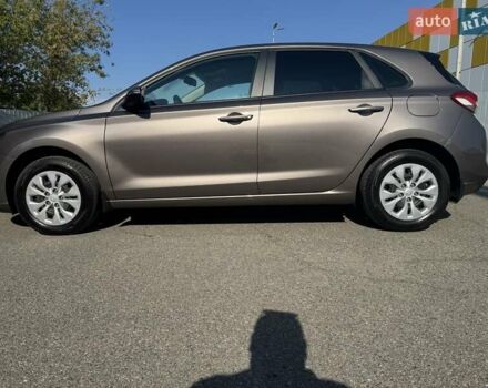 Коричневий Хендай i30, об'ємом двигуна 1.5 л та пробігом 61 тис. км за 16500 $, фото 3 на Automoto.ua