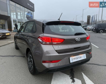 Коричневий Хендай i30, об'ємом двигуна 1.5 л та пробігом 82 тис. км за 14900 $, фото 4 на Automoto.ua