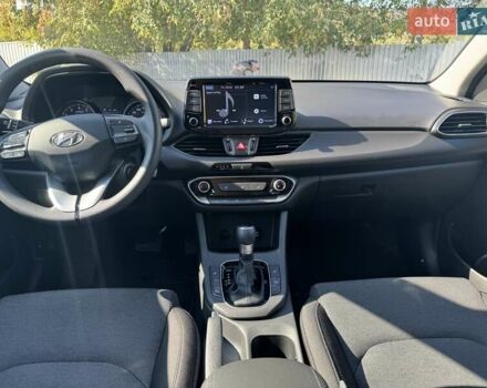 Коричневий Хендай i30, об'ємом двигуна 1.5 л та пробігом 61 тис. км за 16500 $, фото 13 на Automoto.ua